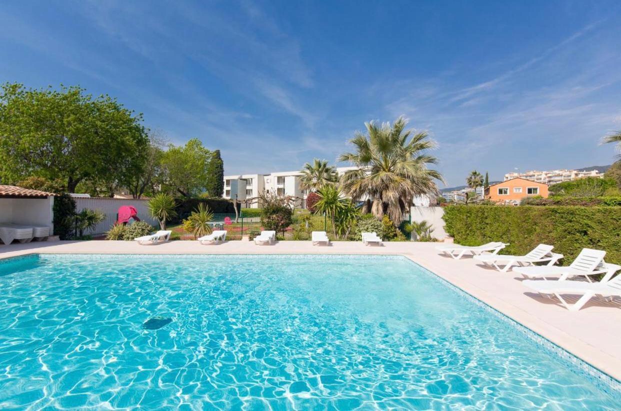 Luxury 3 Piece Garden Apartment In Cannes Marina Mandelieu Exteriér fotografie