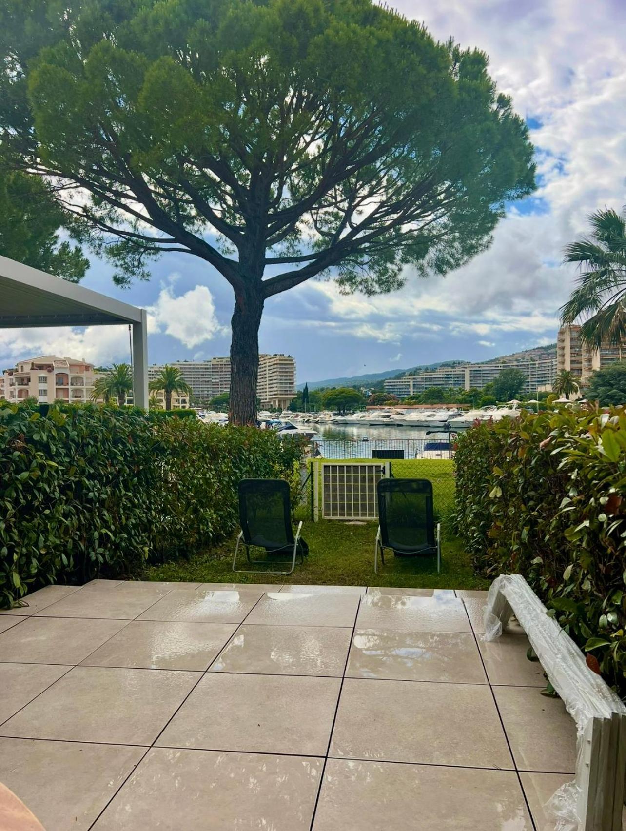 Luxury 3 Piece Garden Apartment In Cannes Marina Mandelieu Exteriér fotografie